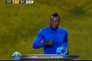 Football: Enorme action