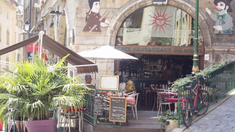 Les 5 restaus les plus vieux de Lyon - Café du Soleil