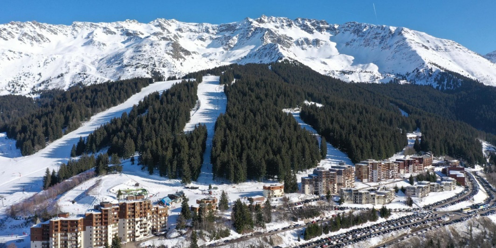 Les 5 stations de ski les plus proches de Lyon - LES 7 LAUX