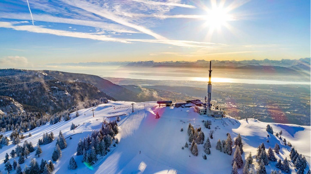 Les 5 stations de ski les plus proches de Lyon - MONTS JURA