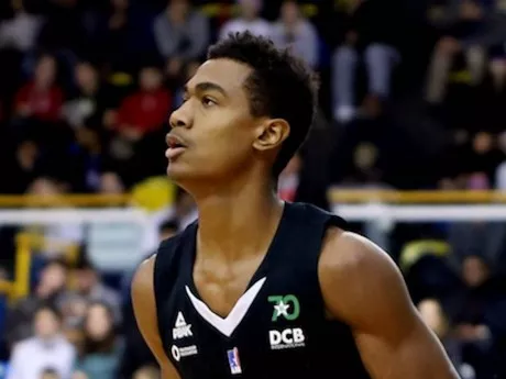Théo Maledon (ASVEL) se blesse avec l'équipe de France Théo Maledon (ASVEL) se blesse avec l'équipe de France