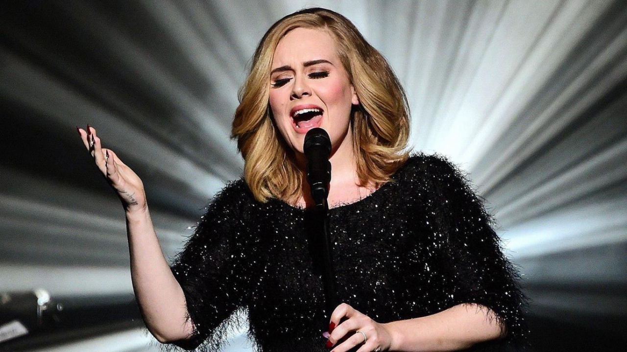 Adele: l'artiste qui a vendu le plus d'albums en 2015