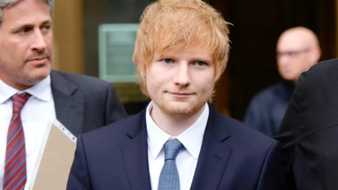 Ed Sheeran défend sa chanson “Thinking Out Loud” à la guitare lors de son procès pour plagiat