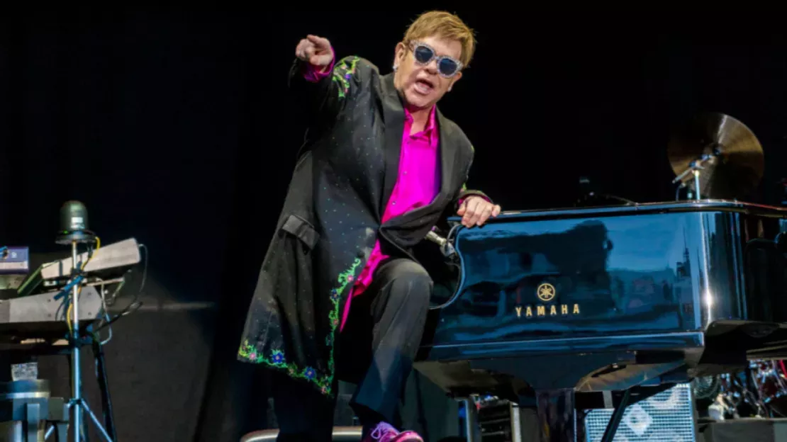 Elton John complète sa collection de trophées avec un Emmy Awards