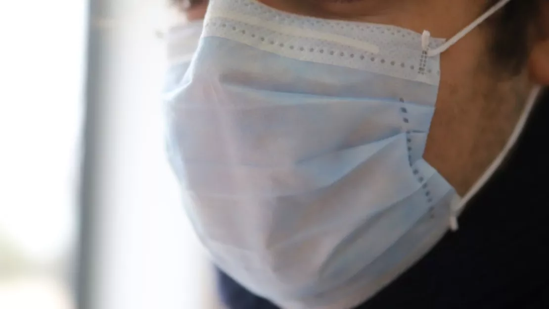 Les HCL lèvent l'obligation du port du masque à l'hôpital
