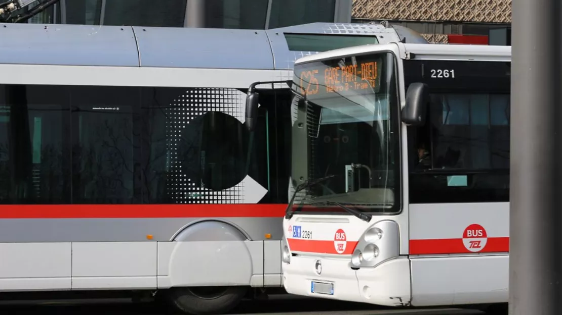 Lyon : les bus et les trams à l'arrêt à 22h ce mardi soir