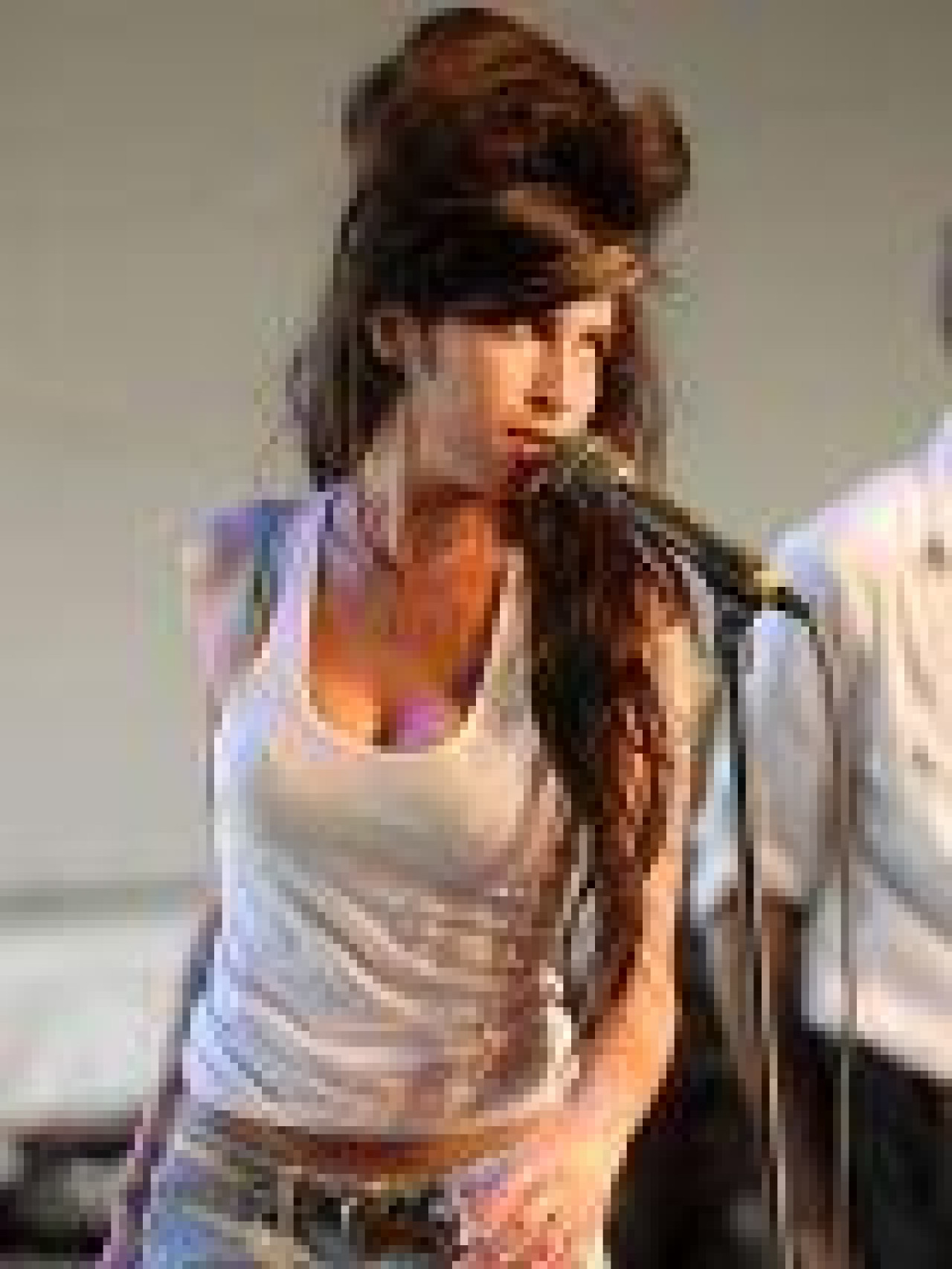 Amy Winehouse devient mère thérèsa... Amy Winehouse devient mère thérèsa...