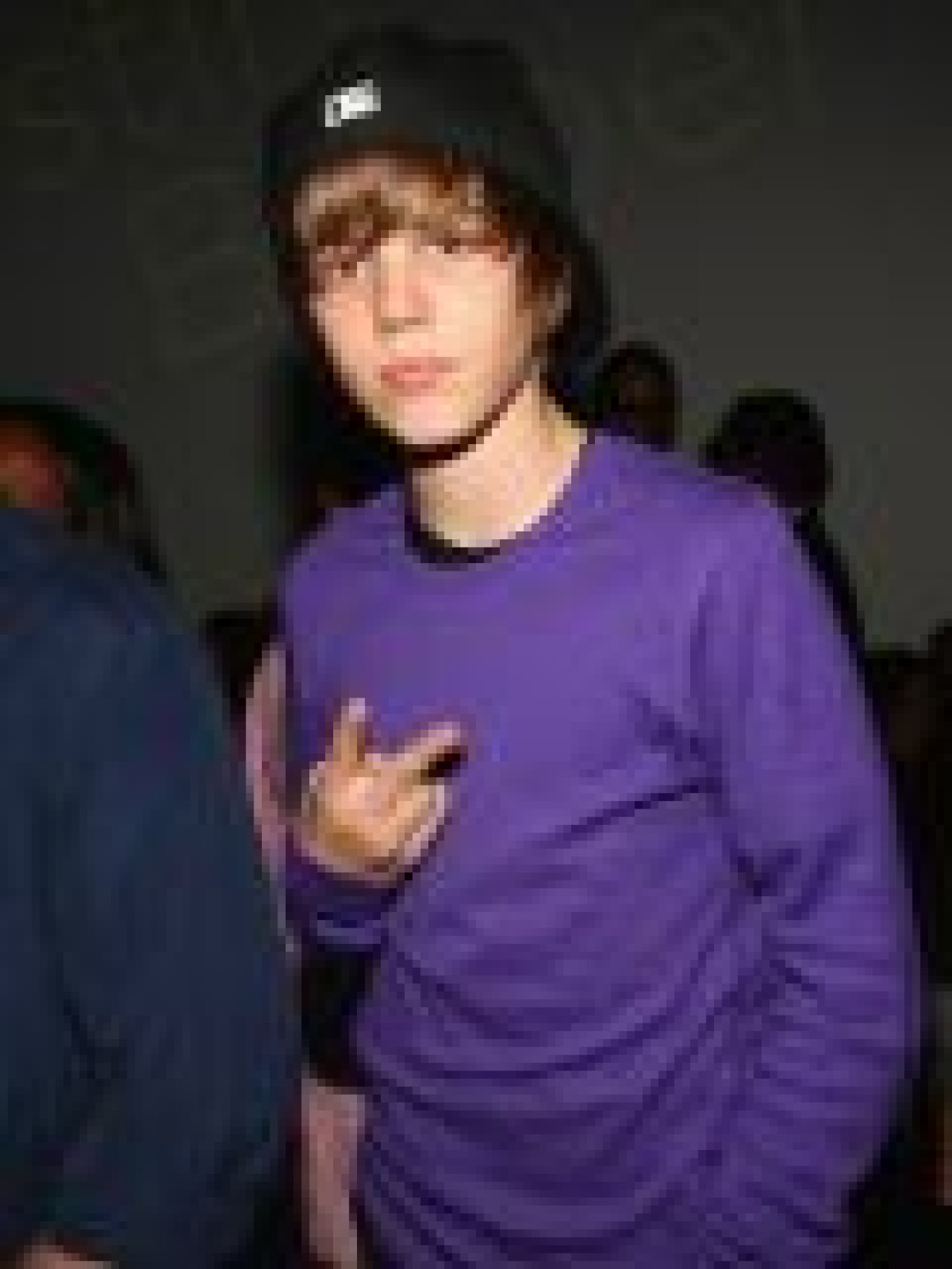 Justin Bieber choqué par les rumeurs sur sa mère Justin Bieber choqué par les rumeurs sur sa mère