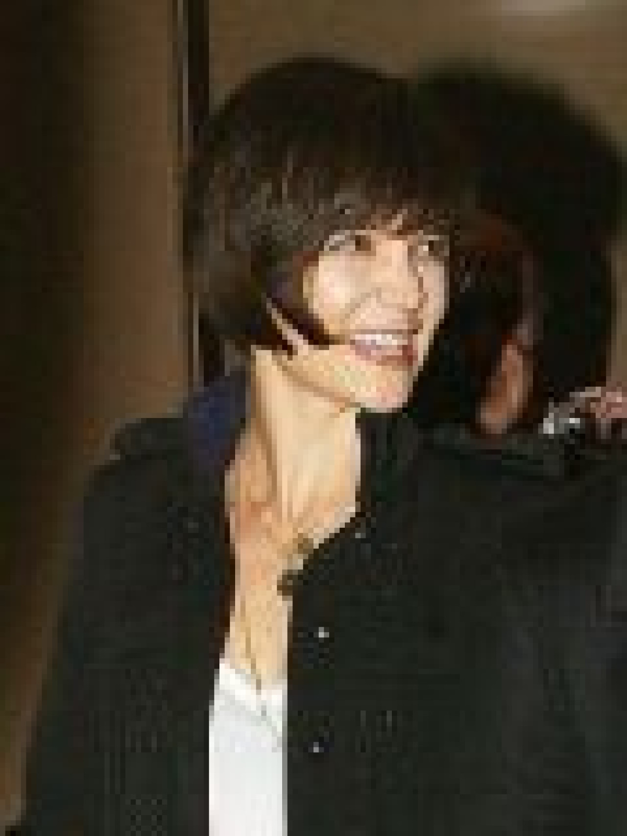 Katie Holmes... un look au top, de belles gambettes... une vraie bombe !