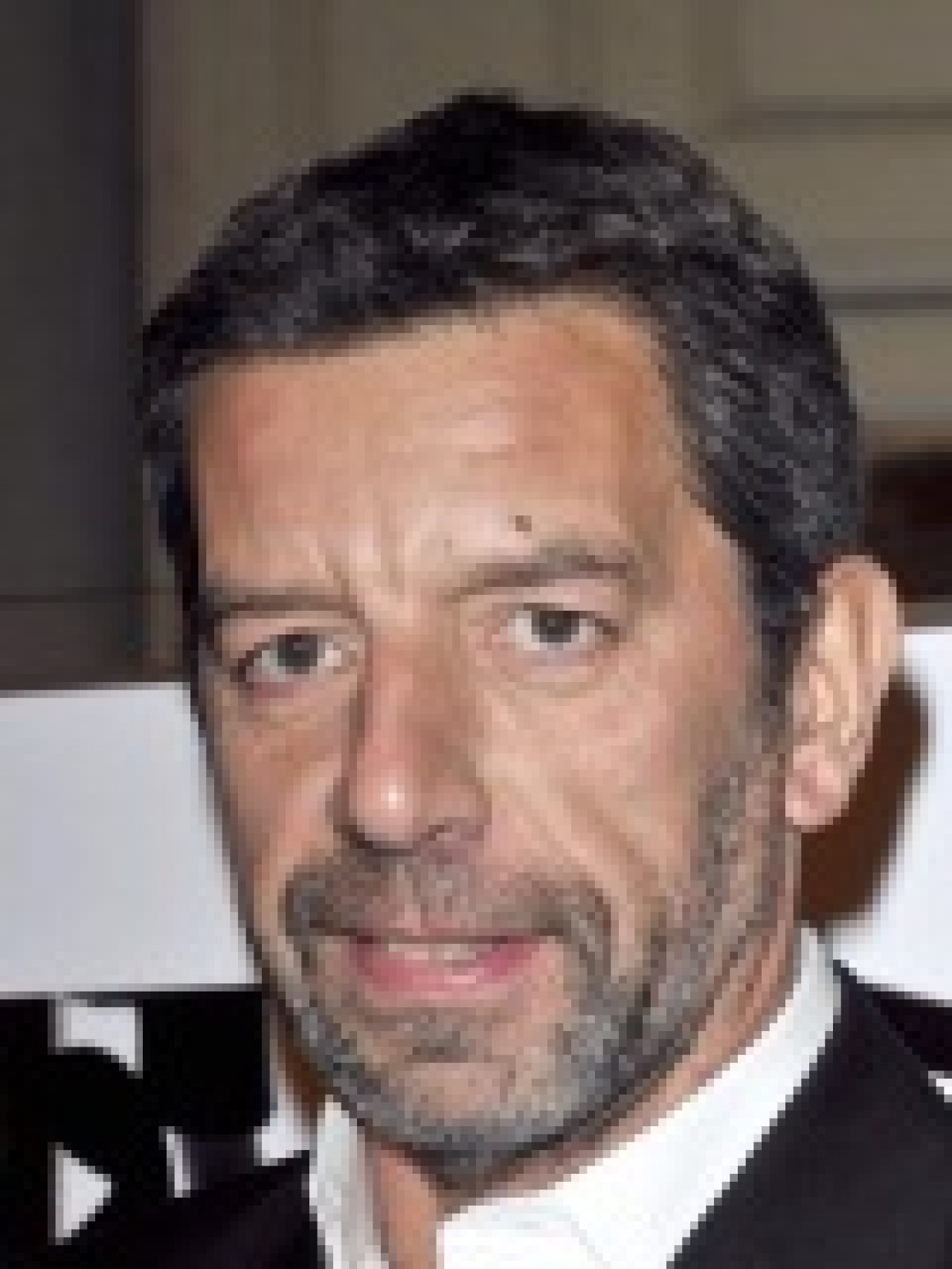 Michel Cymès condamné pour injure à Stéphane Delajoux Michel Cymès condamné pour injure à Stéphane Delajoux