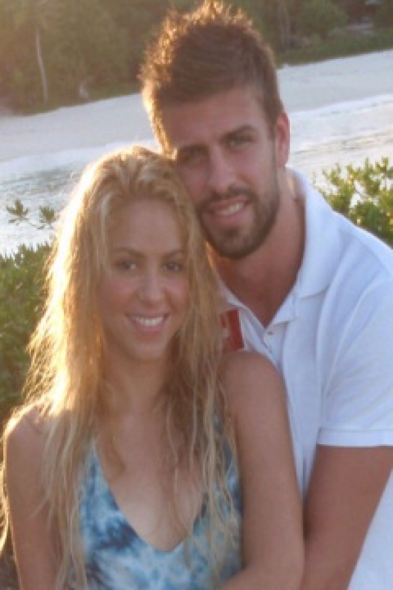 Shakira aime le foot... Shakira aime le foot...