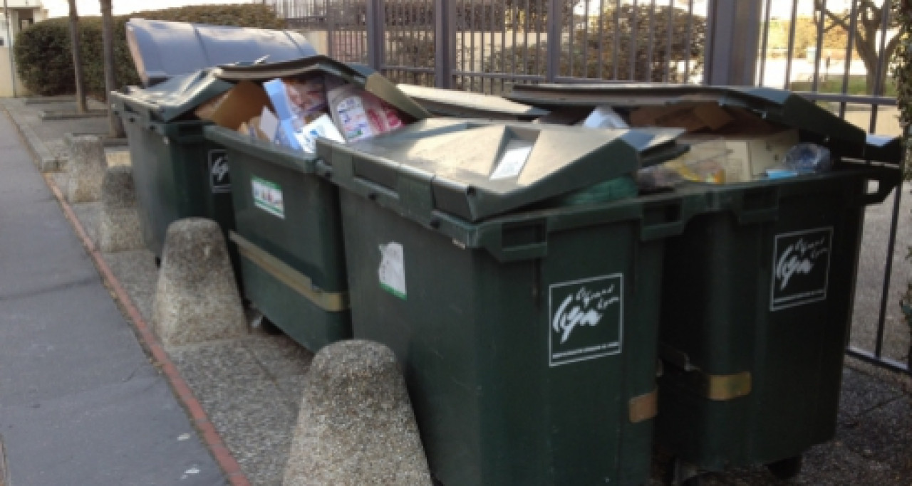 12e jour de grève pour les éboueurs du Grand Lyon 12e jour de grève pour les éboueurs du Grand Lyon