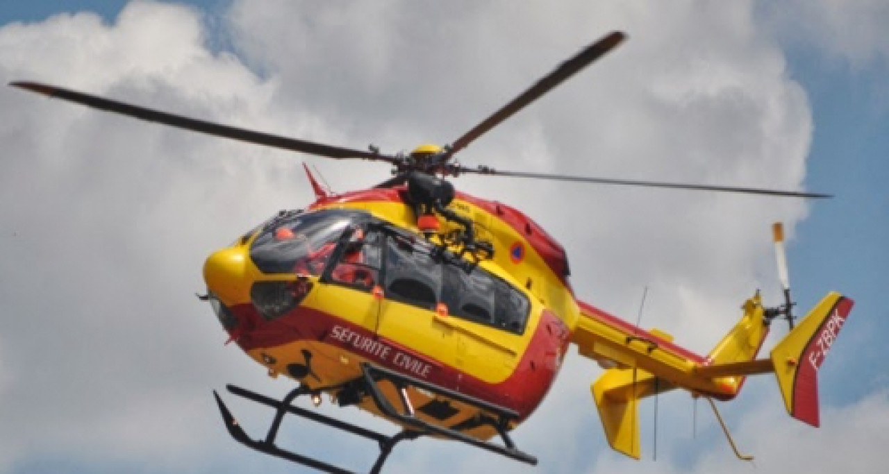 Une fillette retrouvée inconsciente dans une piscine et hospitalisée à Lyon Une fillette retrouvée inconsciente dans une piscine et hospitalisée à Lyon