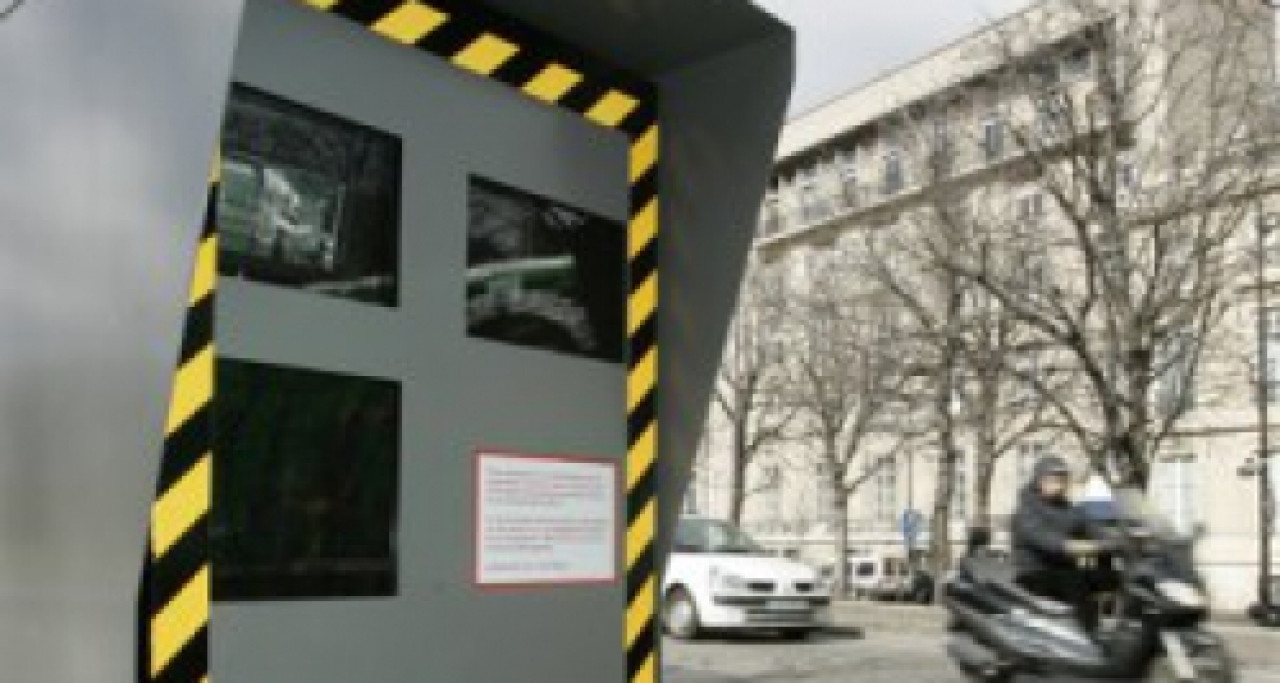 Un nouveau radar fixe voit le jour à Rillieux-la-Pape Un nouveau radar fixe voit le jour à Rillieux-la-Pape