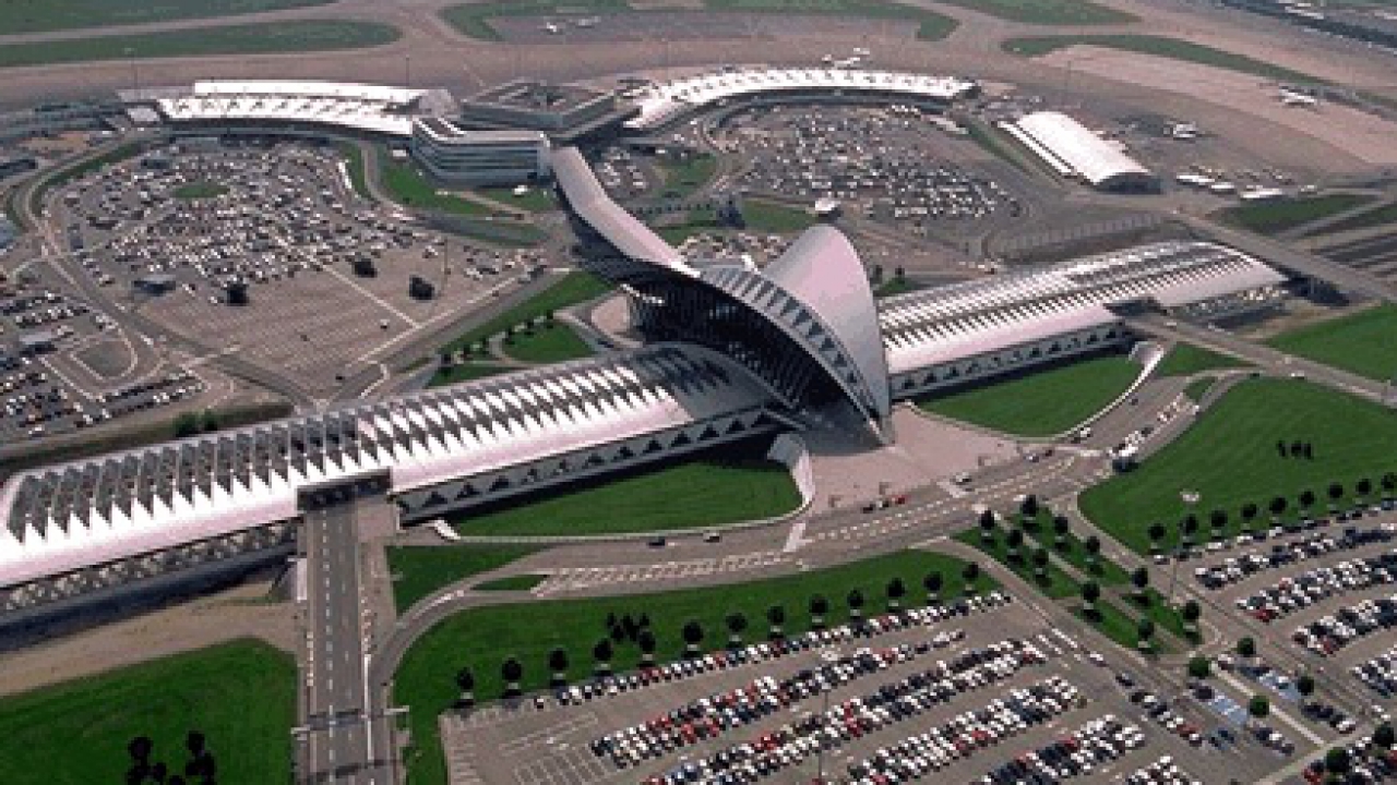 HSBC devrait gérer la privatisation de l’aéroport de Lyon Saint-Exupéry HSBC devrait gérer la privatisation de l’aéroport de Lyon Saint-Exupéry