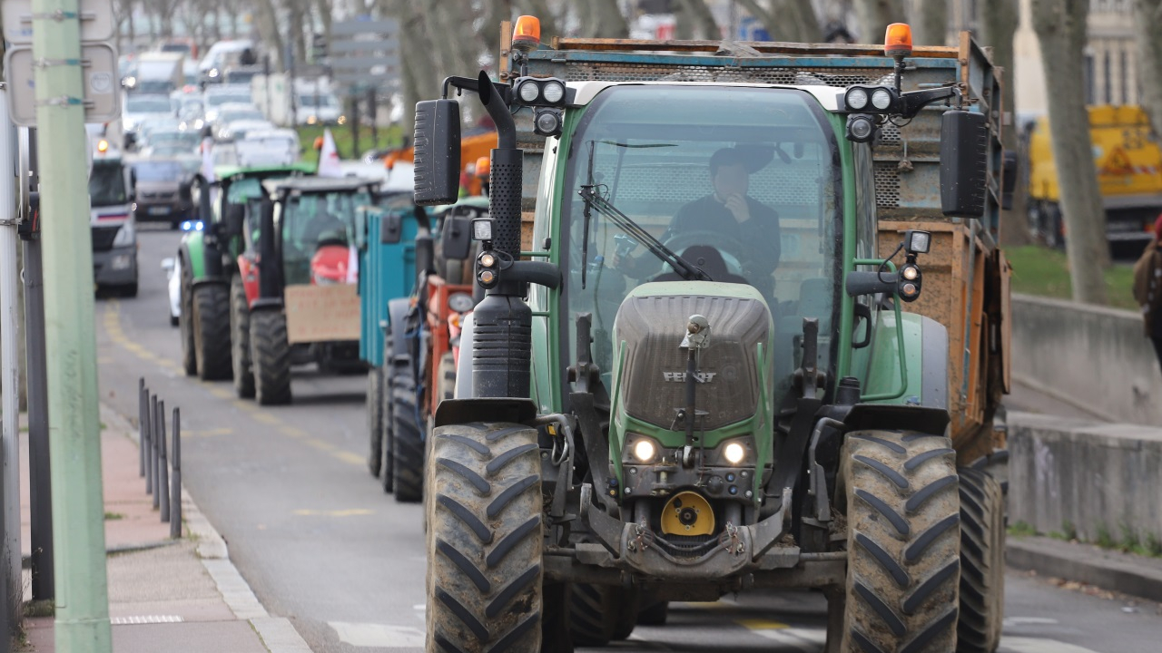 Agriculteurs en colère : les manifestations interdites lundi autour de Feyzin et du port Édouard-Herriot Agriculteurs en colère : les manifestations interdites lundi autour de Feyzin et du port Édouard-Herriot