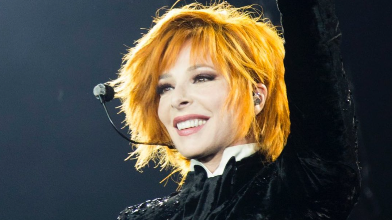 Carton plein pour Mylène Farmer au cinéma avec "Nevermore le film" Carton plein pour Mylène Farmer au cinéma avec "Nevermore le film"