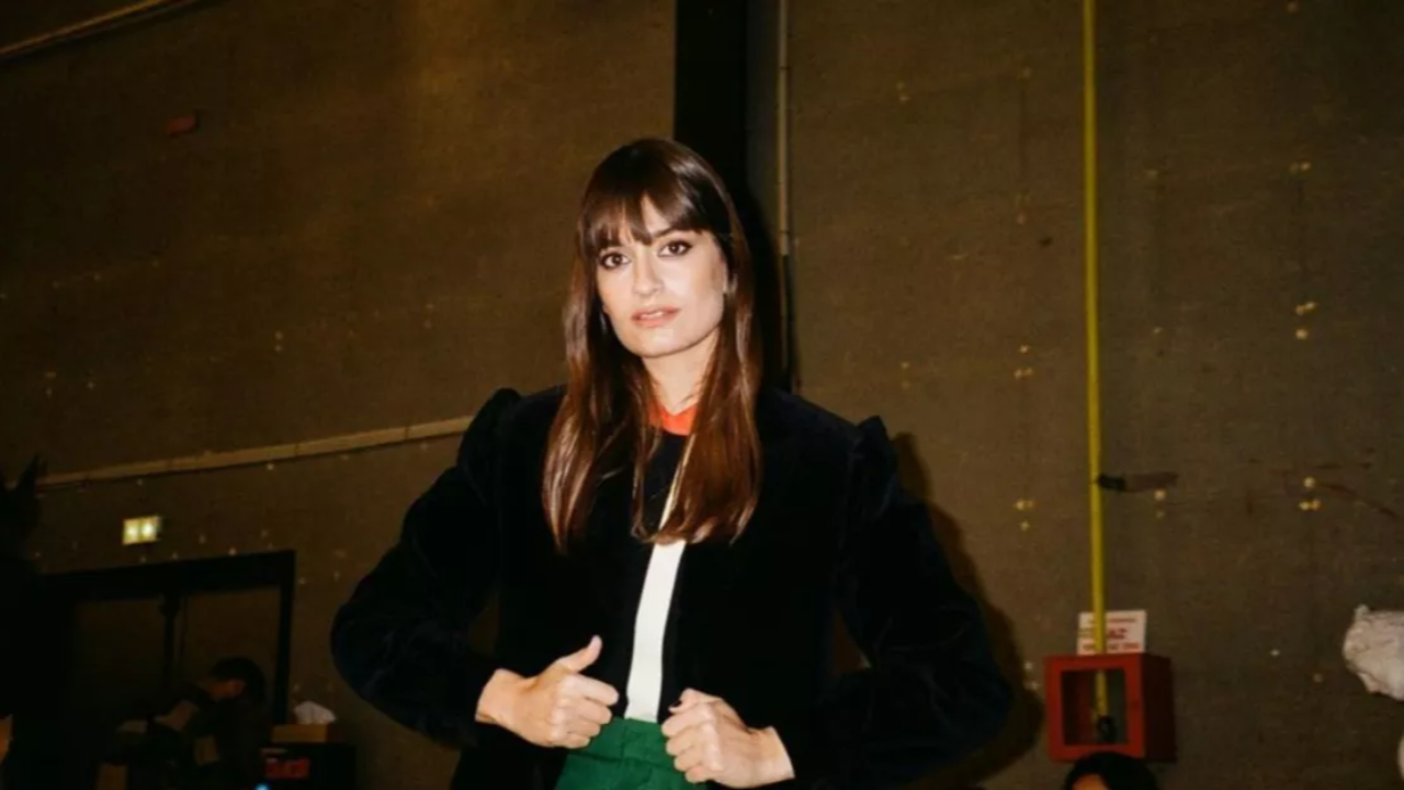 Clara Luciani : de retour en studio après son accouchement Clara Luciani : de retour en studio après son accouchement