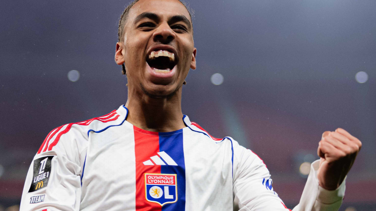 Contre Nice, l'OL remporte un succ&egrave;s pr&eacute;cieux qui permet de larguer Marseille