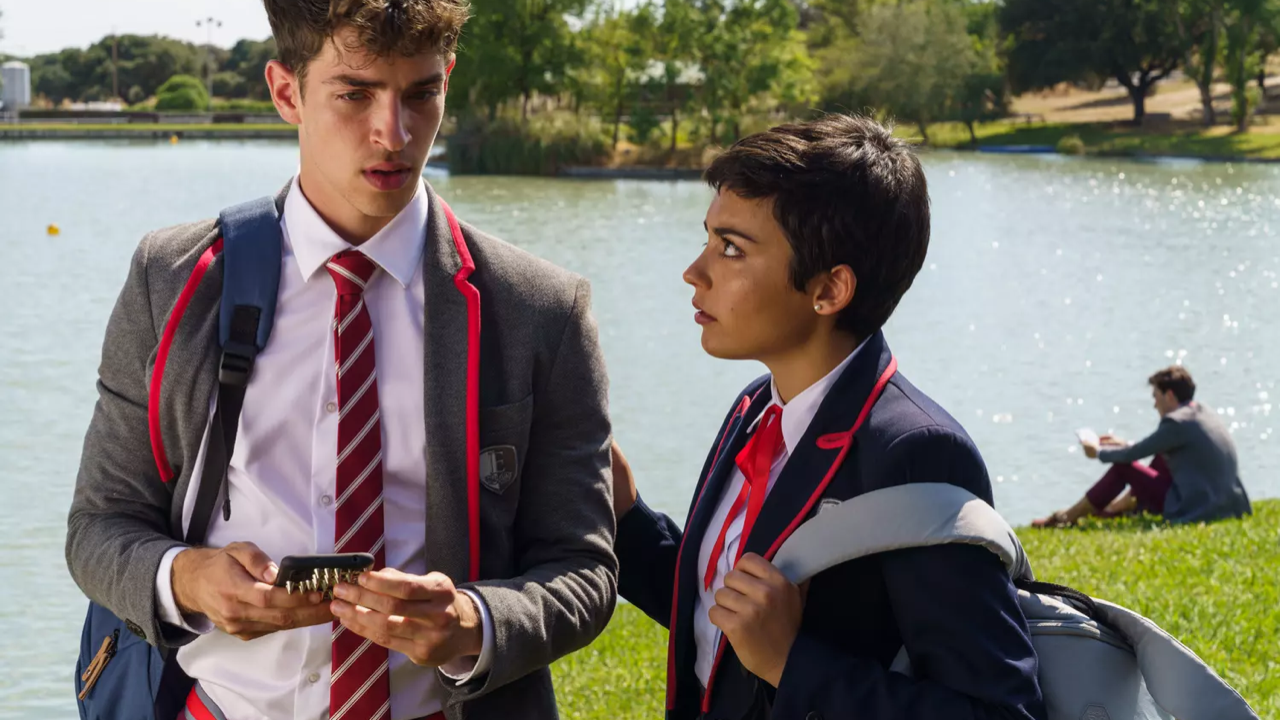 « Élite » - Découvrez les premières images sulfureuses de la saison 6 ! (bande-annonce) « Élite » - Découvrez les premières images sulfureuses de la saison 6 ! (bande-annonce)