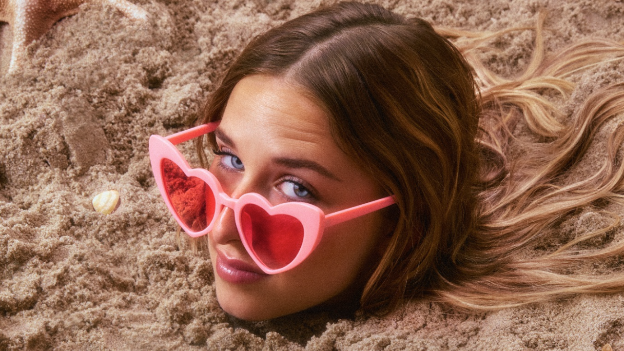 Héléna a cédé sous la pression en pleine promo : "Je me suis sentie mourir" Héléna a cédé sous la pression en pleine promo : "Je me suis sentie mourir"