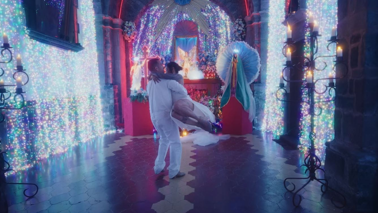 Indochine : découvrez le sublime clip de "L'Amour Fou" Indochine : découvrez le sublime clip de "L'Amour Fou"