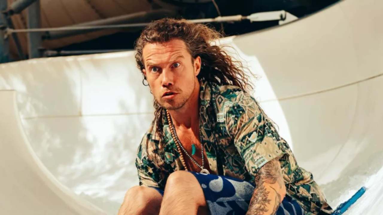 Julien Doré sur la suite de "Panda" : "S’ils ont envie de voir ce personnage continuer d’exister, alors j’y réfléchirai" Julien Doré sur la suite de "Panda" : "S’ils ont envie de voir ce personnage continuer d’exister, alors j’y réfléchirai"