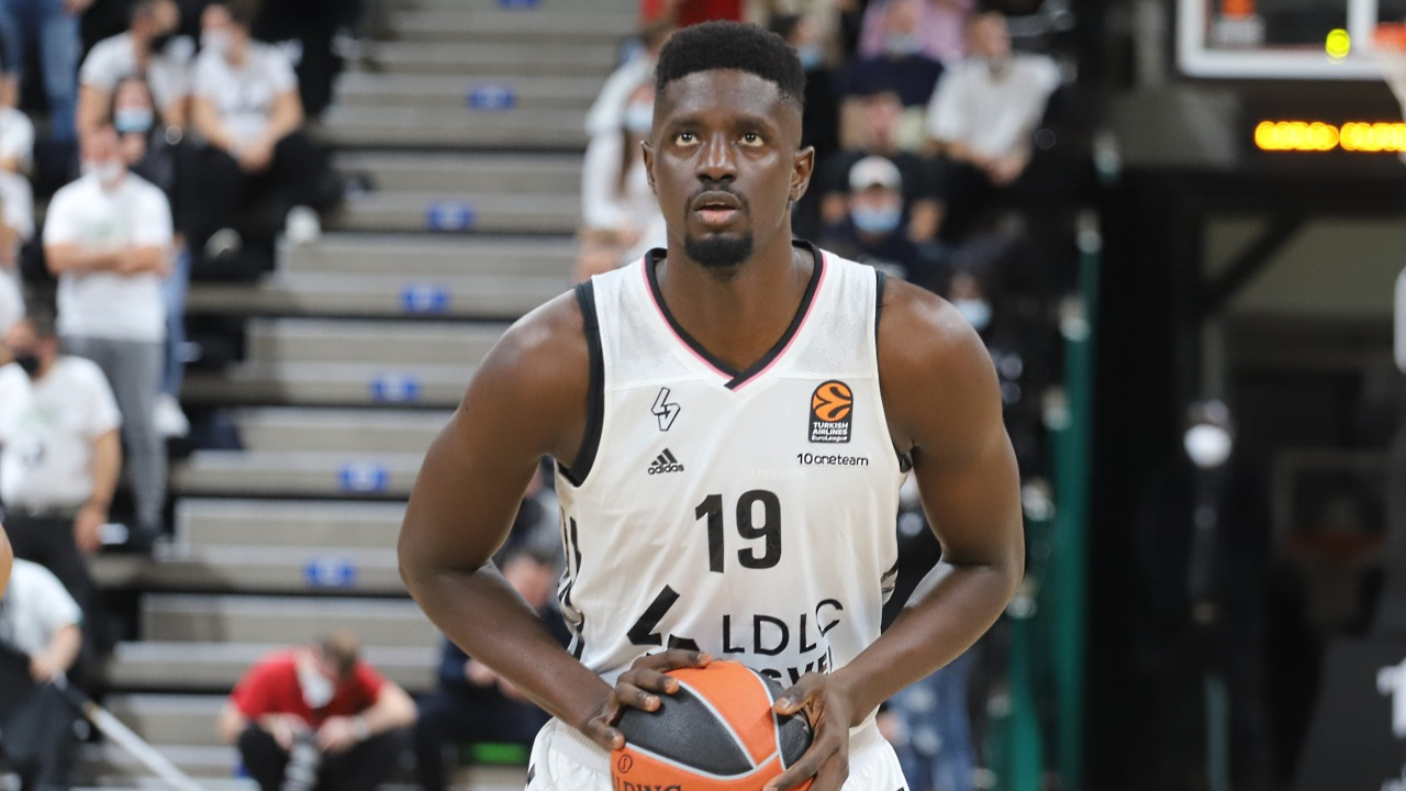 L'ASVEL poursuit sa série de victoires L'ASVEL poursuit sa série de victoires