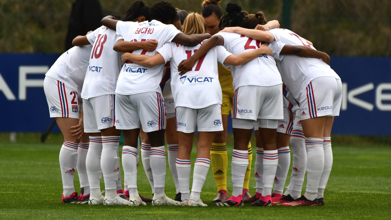 L'OL féminin remporte le Trophée des Championnes L'OL féminin remporte le Trophée des Championnes