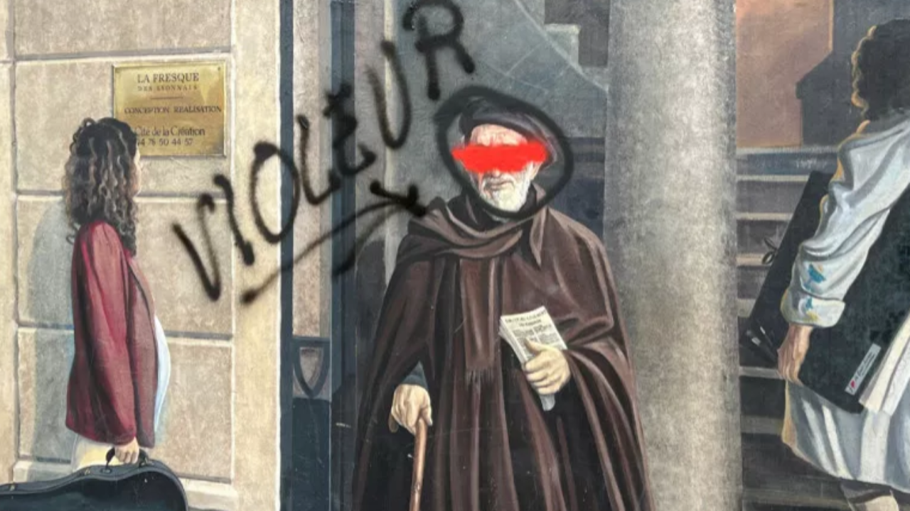 La Fresque des Lyonnais vandalisée, le visage de l'Abbé Pierre rayé La Fresque des Lyonnais vandalisée, le visage de l'Abbé Pierre rayé