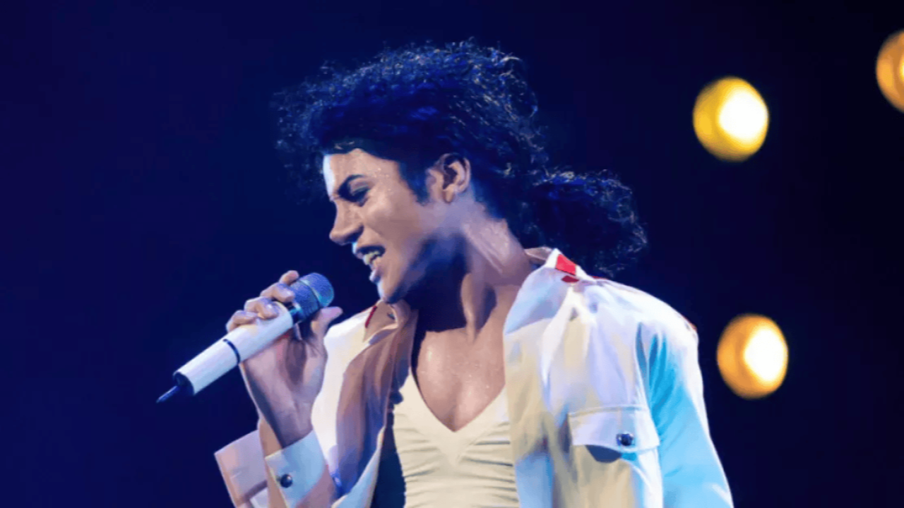 La sortie du biopic de Michael Jackson est repoussée ! La sortie du biopic de Michael Jackson est repoussée !
