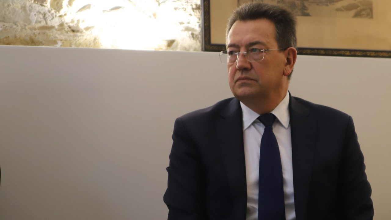 Le maire de Caluire Philippe Cochet condamné et obligé de démissionner Le maire de Caluire Philippe Cochet condamné et obligé de démissionner