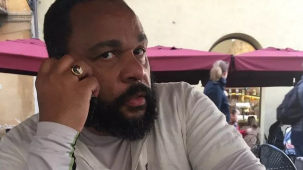 Le maire de Lyon et la préfecture du Rhône interdisent le spectacle de Dieudonné