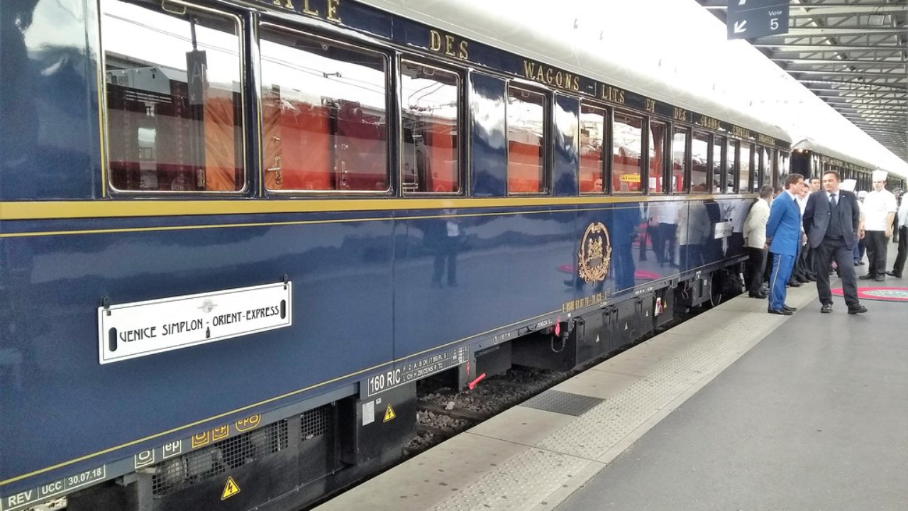 Le mythique train de l'Orient Express sera de passage à Lyon en 2025 ! Le mythique train de l'Orient Express sera de passage à Lyon en 2025 !