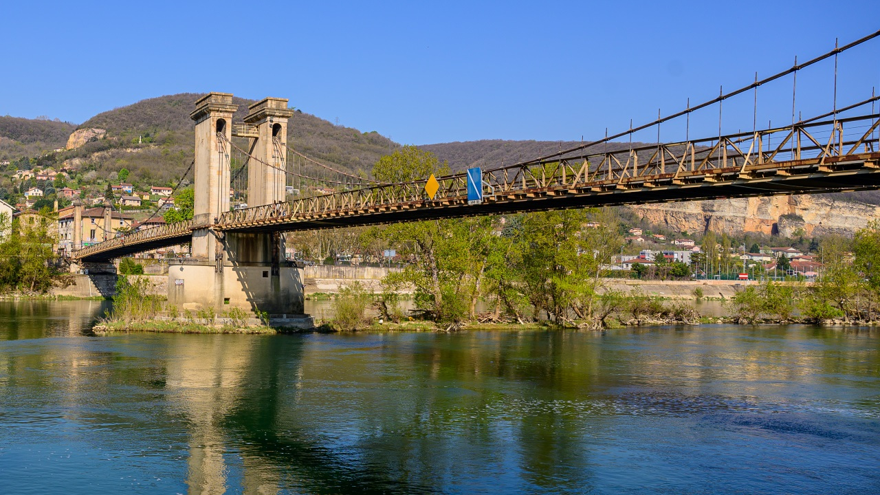 Le pont de Couzon-au-Mont-d’Or fermé à la circulation ce jeudi Le pont de Couzon-au-Mont-d’Or fermé à la circulation ce jeudi