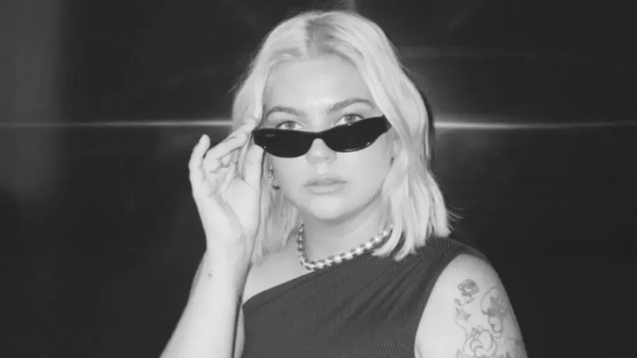 Louane dévoile un morceau inédit et fait une grande annonce ! Louane dévoile un morceau inédit et fait une grande annonce !