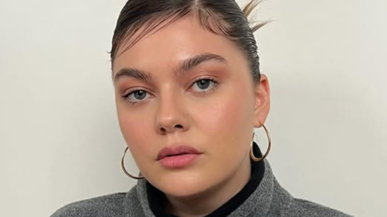 Louane en lice pour l’Eurovision : quelles prédictions ? On fait le point ! Louane en lice pour l’Eurovision : quelles prédictions ? On fait le point !