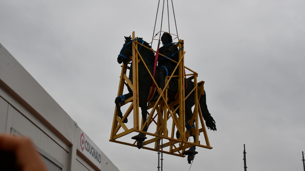 Lyon : la statue de Louis XIV part en rénovation Lyon : la statue de Louis XIV part en rénovation