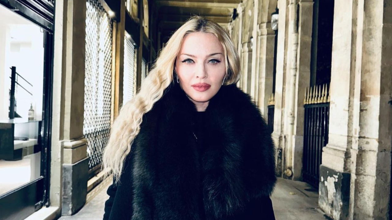 Madonna en concert à Paris : "Je veux déménager en Normandie" Madonna en concert à Paris : "Je veux déménager en Normandie"