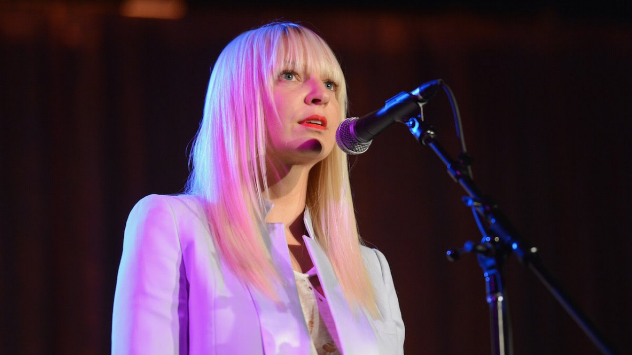 Sia d&eacute;voile son nouveau single "One Millions Bullets" !