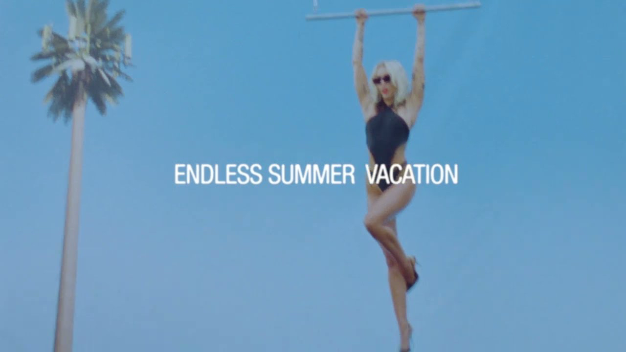 Miley Cyrus explose tous les records avec "Endless Summer Vacation" et "Flowers"