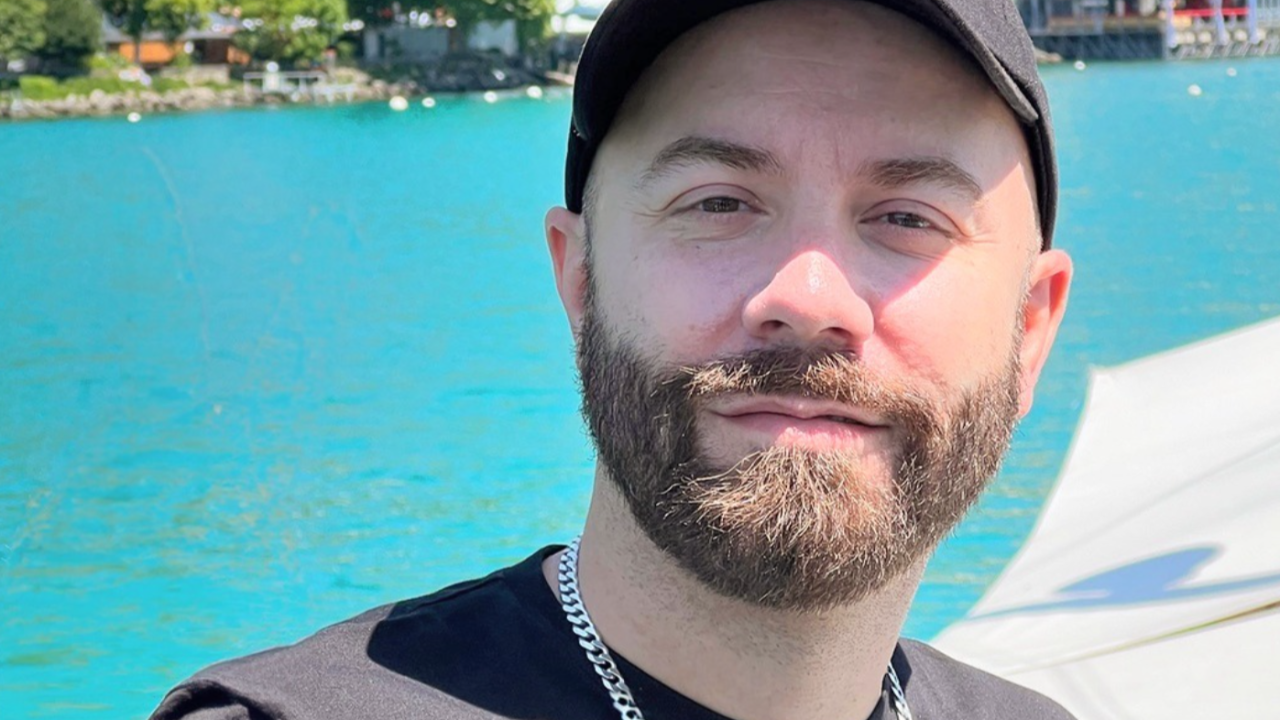 Mordu par une araignée venimeuse, le lyonnais Woodkid se fait soigner dans l'hôpital de Grey's Anatomy Mordu par une araignée venimeuse, le lyonnais Woodkid se fait soigner dans l'hôpital de Grey's Anatomy