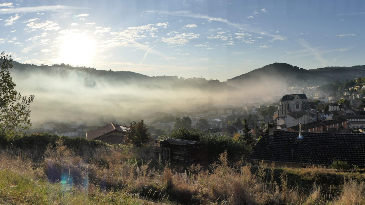 Odeur âcre et fumée blanche à Tarare : la Dreal ne relève aucune anomalie Odeur âcre et fumée blanche à Tarare : la Dreal ne relève aucune anomalie