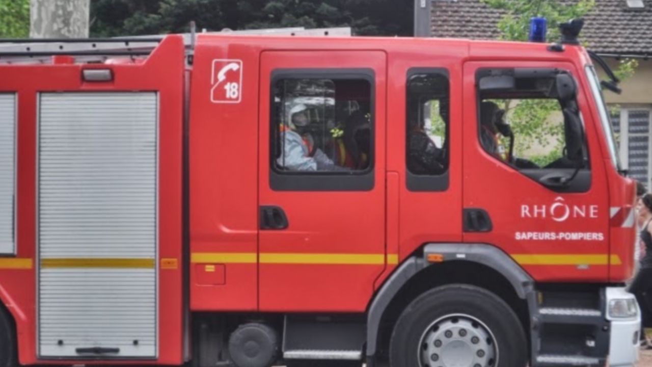 Vénissieux : "l’explosion" n’était en fait qu’une vitre cassée Vénissieux : "l’explosion" n’était en fait qu’une vitre cassée