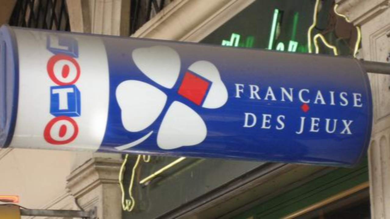 Près de Lyon : il remporte 500 000 euros grâce à un ticket à gratter Près de Lyon : il remporte 500 000 euros grâce à un ticket à gratter