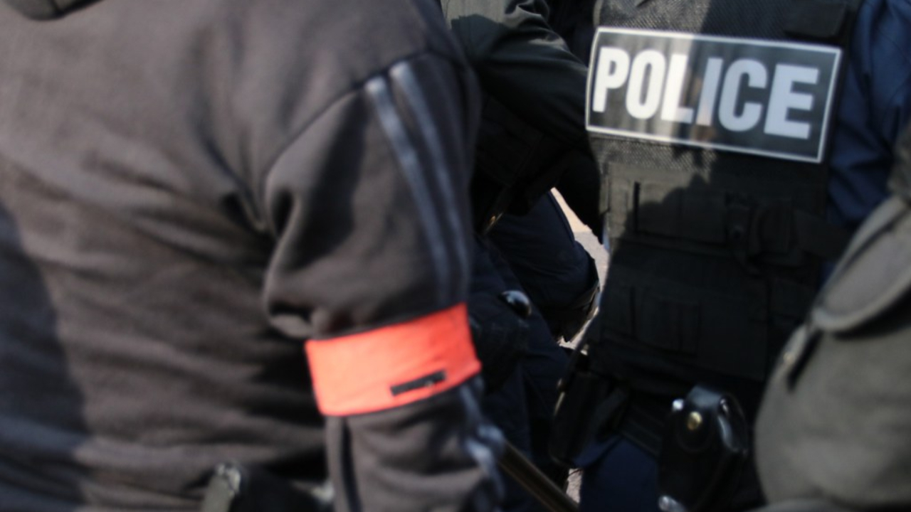 Près de Lyon : un adolescent tué, sa mère en garde à vue Près de Lyon : un adolescent tué, sa mère en garde à vue