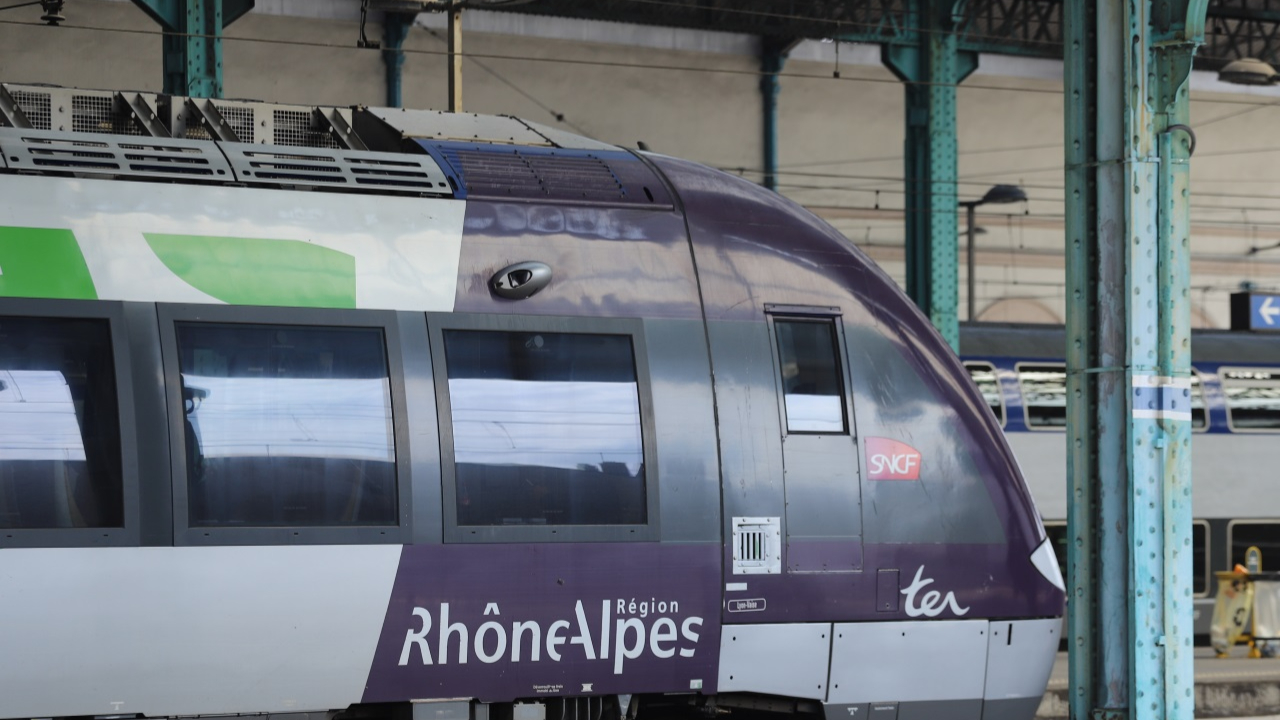 Rh&ocirc;ne : la gr&egrave;ve continue sur les rails ce mercredi