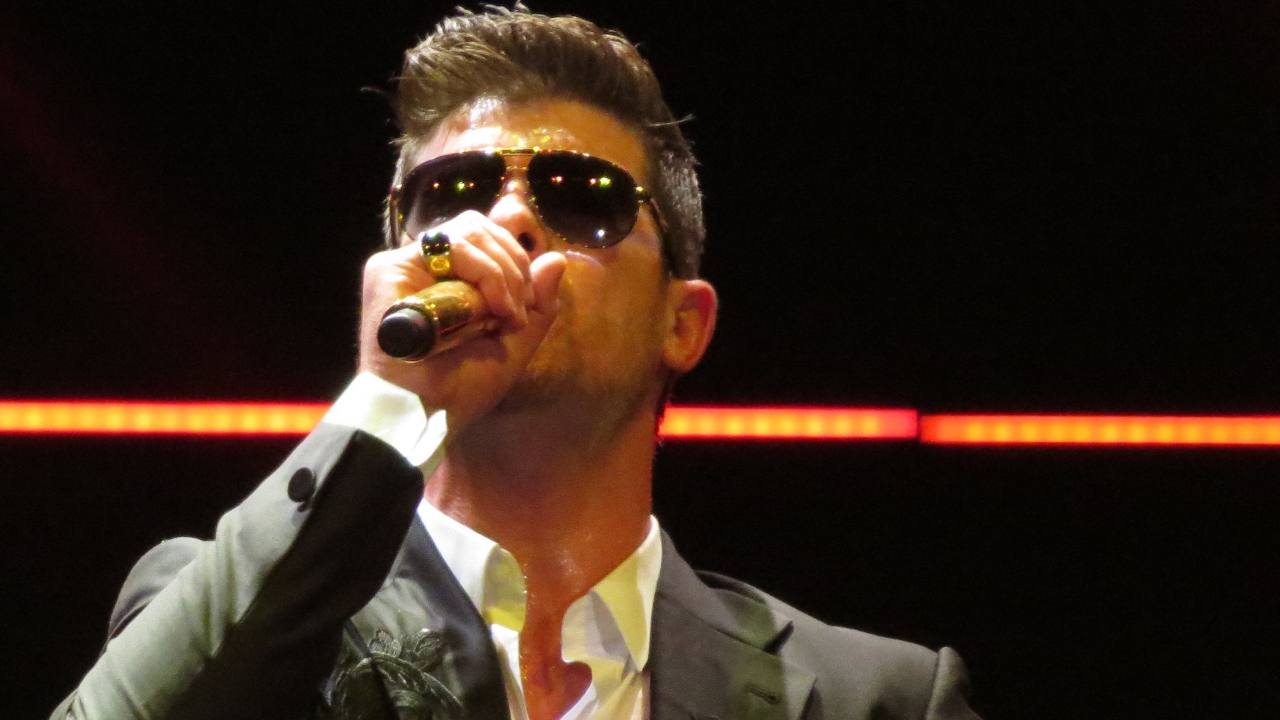 Les chanteurs Pharrell Williams et Robin Thicke ont &eacute;t&eacute; condamn&eacute;s &agrave; verser 7,4 millions de dollars pour avoir plagi&eacute; Marvin Gaye