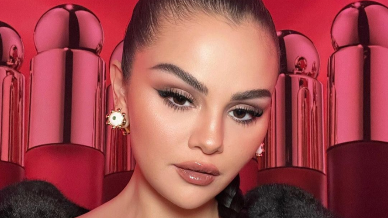 Selena Gomez en studio d'enregistrement à Paris : Son nouvel album arrive bientôt ! Selena Gomez en studio d'enregistrement à Paris : Son nouvel album arrive bientôt !