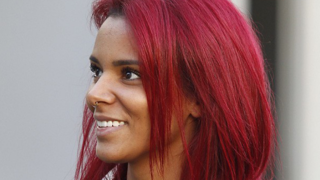 Shy’m dévoile son titre "Effet de serre" en version acoustique ! Shy’m dévoile son titre "Effet de serre" en version acoustique !